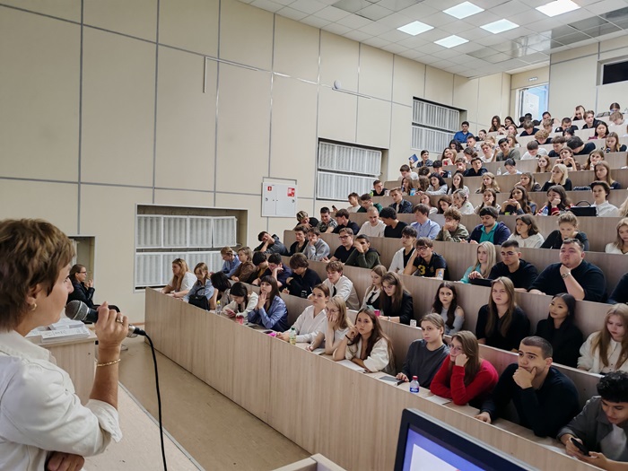В День языков народов России более 400 первокурсников МПГУ проверили свои этнографические знания, приняв участие в Московской этнографической олимпиаде