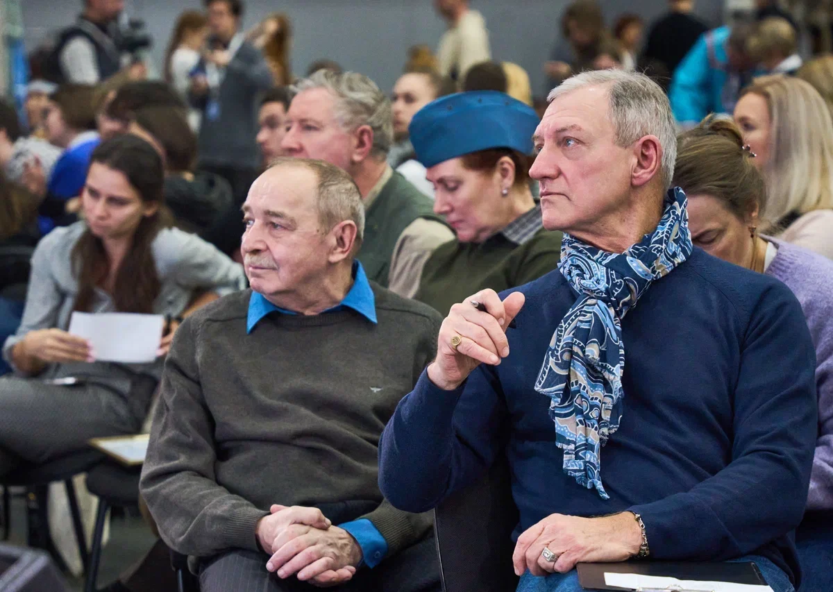 Участники «Московского долголетия» сразились в этнографическом «баттле» со студентами 33 участника «Московского долголетия» встретились в суперфинале этноолимпиады со студентами вузов