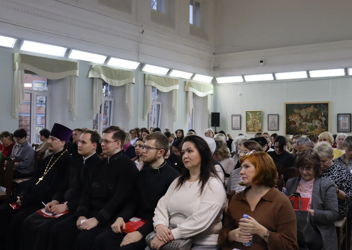 Опыт разработки и реализации Московского курса, направленного на социально-культурную адаптацию трудовых мигрантов, представили в Перми