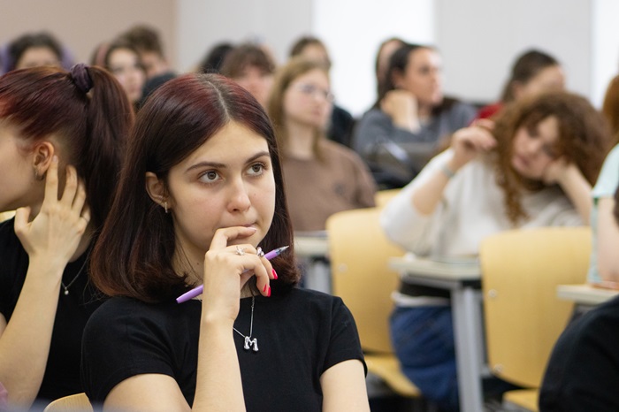 Московская этнографическая олимпиада в Институте кино и телевидения (ГИТР)