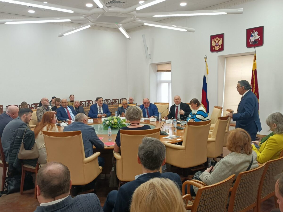 Семинар по адаптации мигрантов в Московском доме национальностей